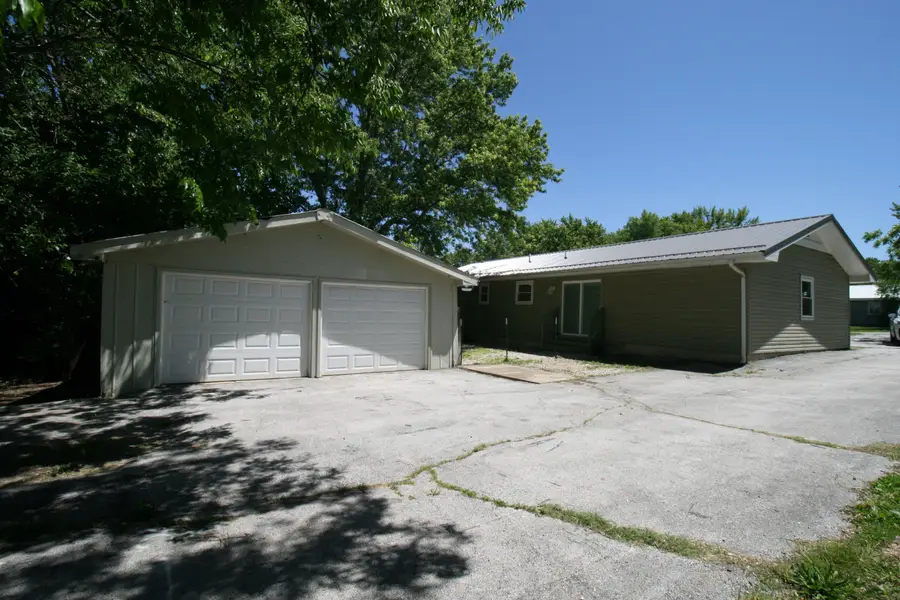 305 Lura Drive, Marshfield, MO 65706 - #2