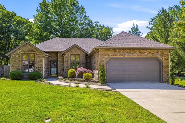 1891 S Woodbury Avenue, Springfield, MO 65809