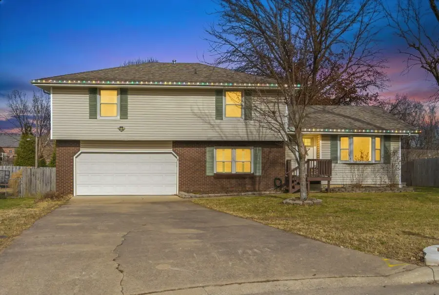 719 E Westchester Court, Springfield, MO 65810 - #2