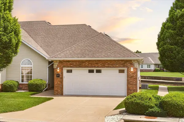 1402 N Sandy Creek Circle #Unit 3, Nixa, MO 65714