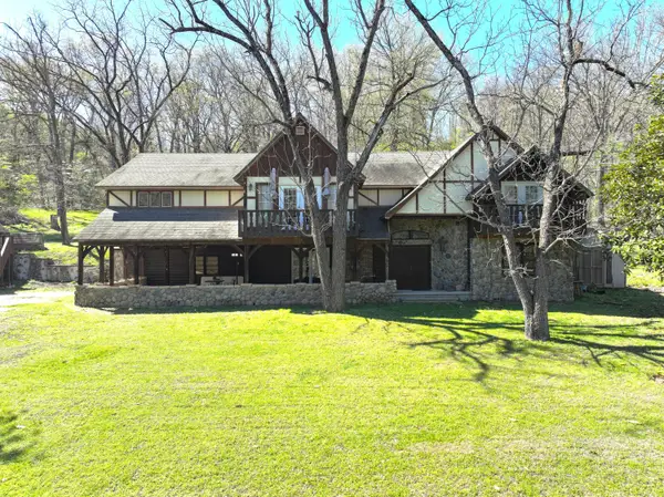 187 N Old Ozark Trail, Noel, MO 64854