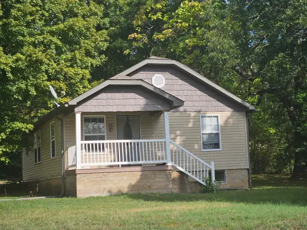 936 Lincoln Avenue, West Plains, MO 65775