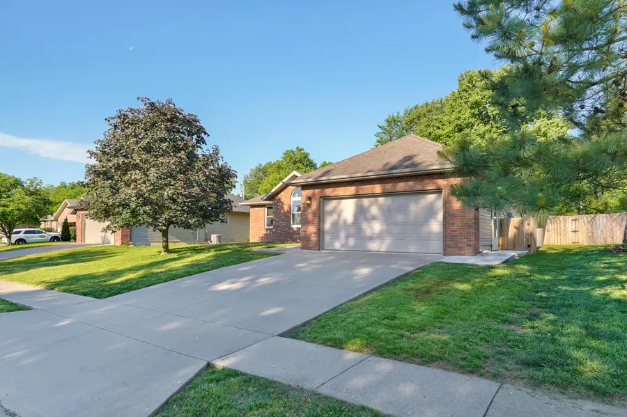 721 N Bluegill Street, Nixa, MO 65714 - #2