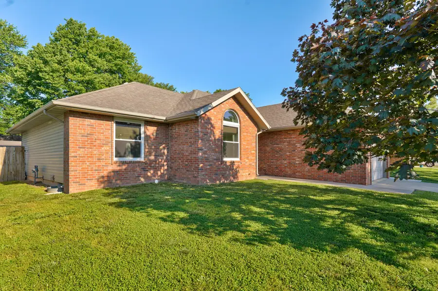 721 N Bluegill Street, Nixa, MO 65714 - #3