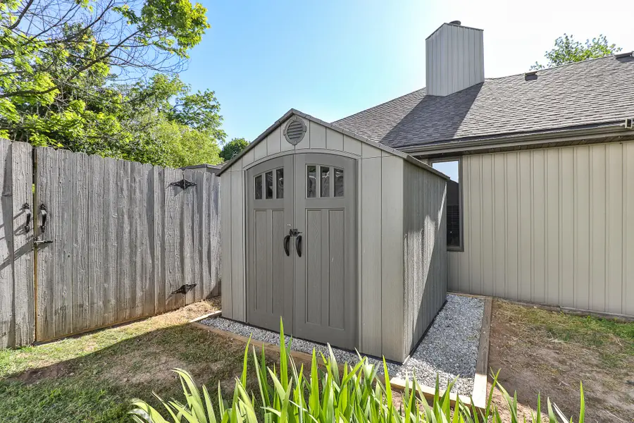 639 E Mcarthur Drive, Springfield, MO 65810 - #3