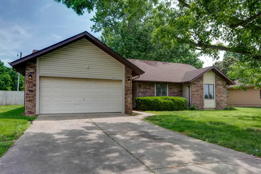 714 N Fort Street, Nixa, MO 65714 - #2