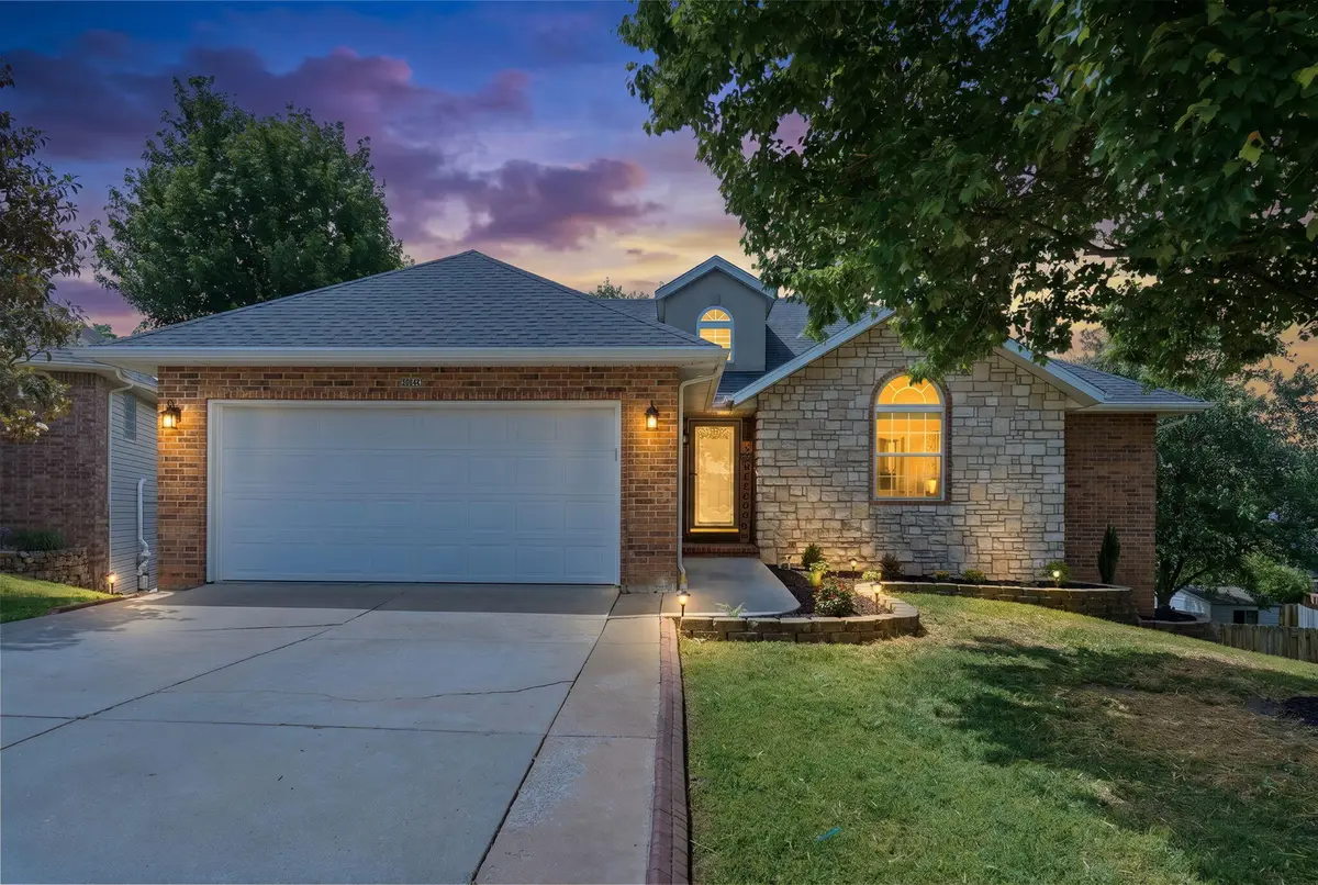 2122 W Melbourne Court, Springfield, MO 65810 - #1