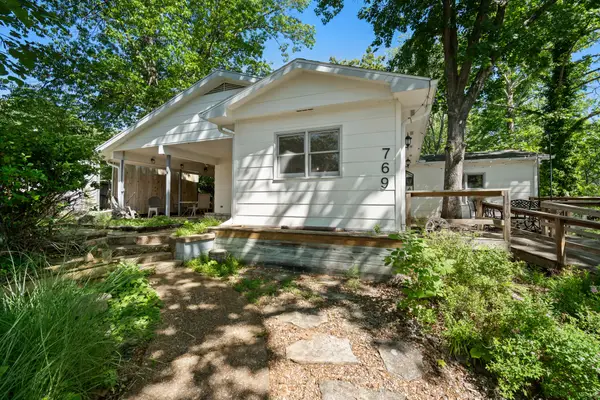 769 Paradise Cove Drive, Lampe, MO 65681