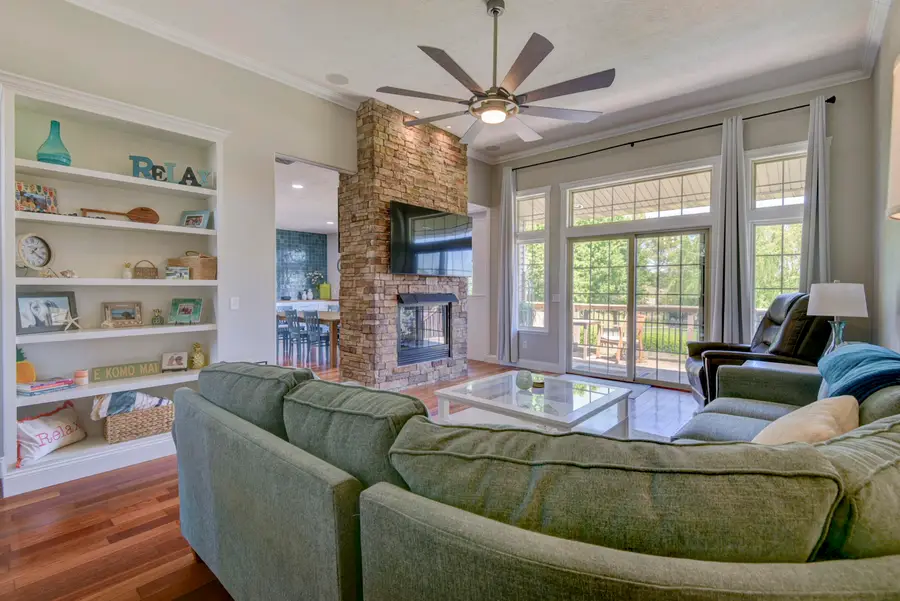 768 S Hackberry Avenue, Nixa, MO 65714 - #2