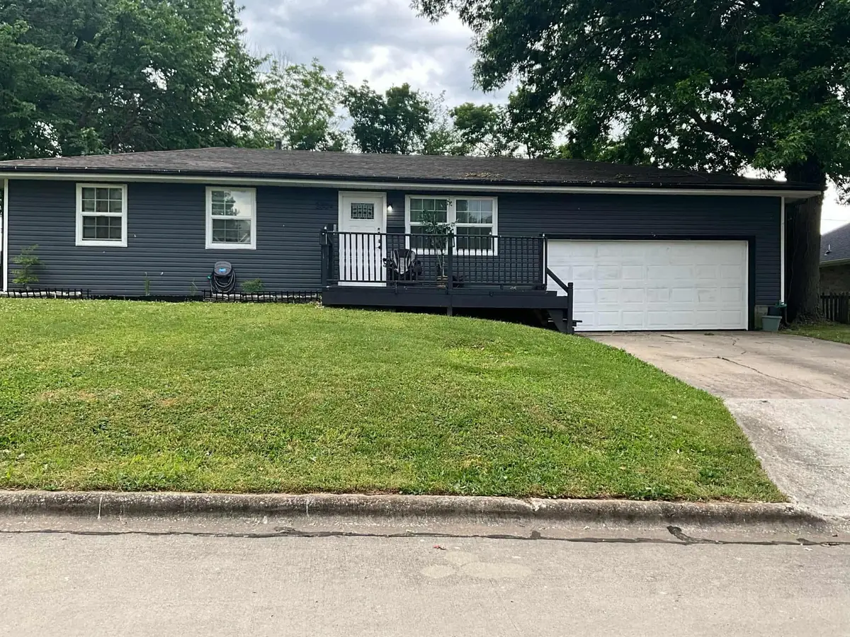 2804 W Whiteside Street, Springfield, MO 65807 - #1