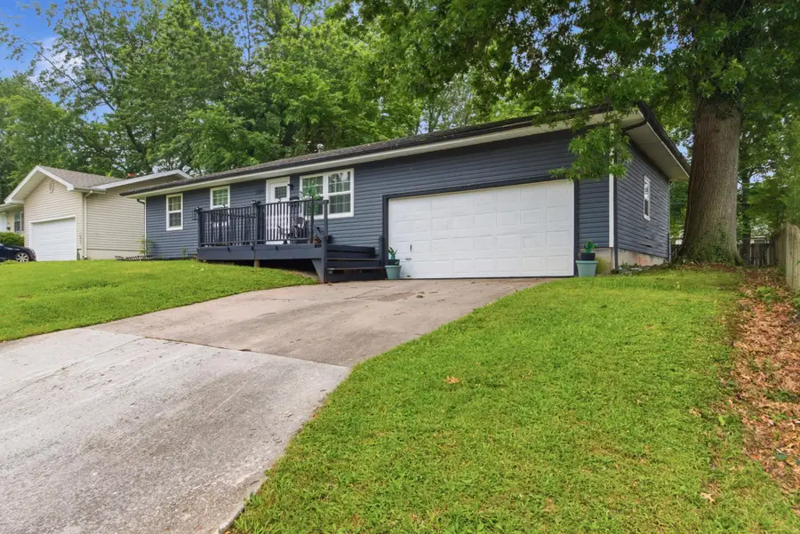2804 W Whiteside Street, Springfield, MO 65807 - #2