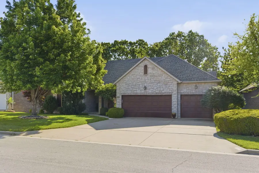 6440 S Meadowview Drive, Ozark, MO 65721 - #3