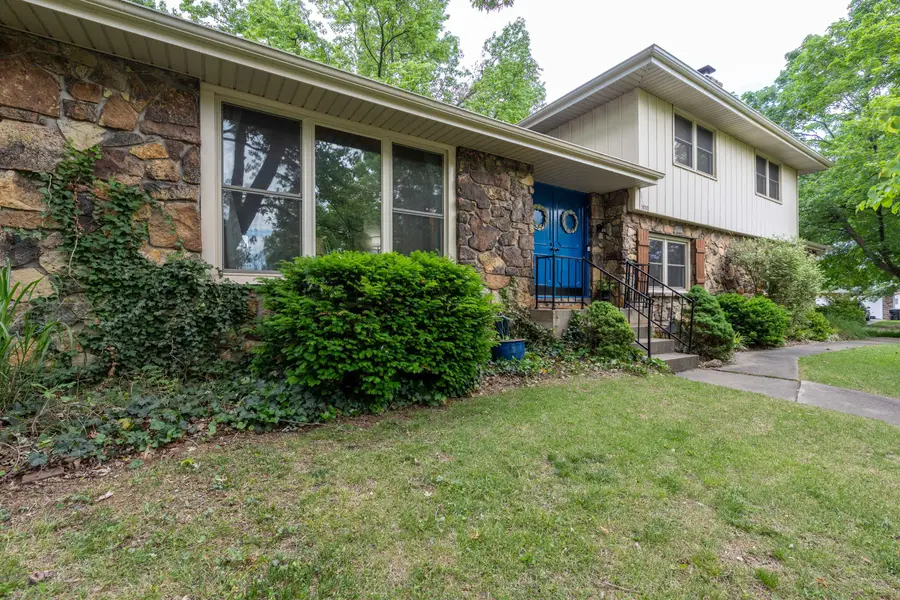 3032 E Covington Street, Springfield, MO 65804 - #3