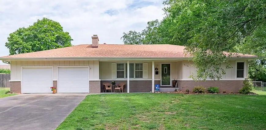 2161 E Latoka Street, Springfield, MO 65804 - #1