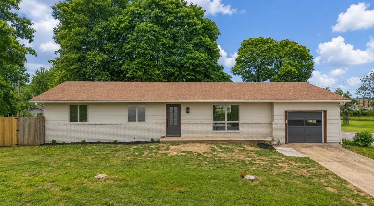 1175 Lincoln Avenue, West Plains, MO 65775 - #1