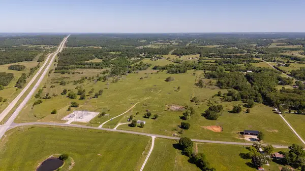 000 State Highway B, Bolivar, MO 65613
