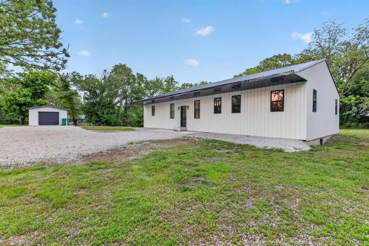 938 Post Oak Road, Willow Springs, MO 65793 - #1
