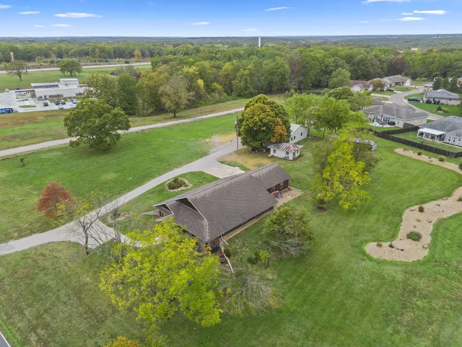 839 Old Wilderness Road, Reeds Spring, MO 65737 - #2