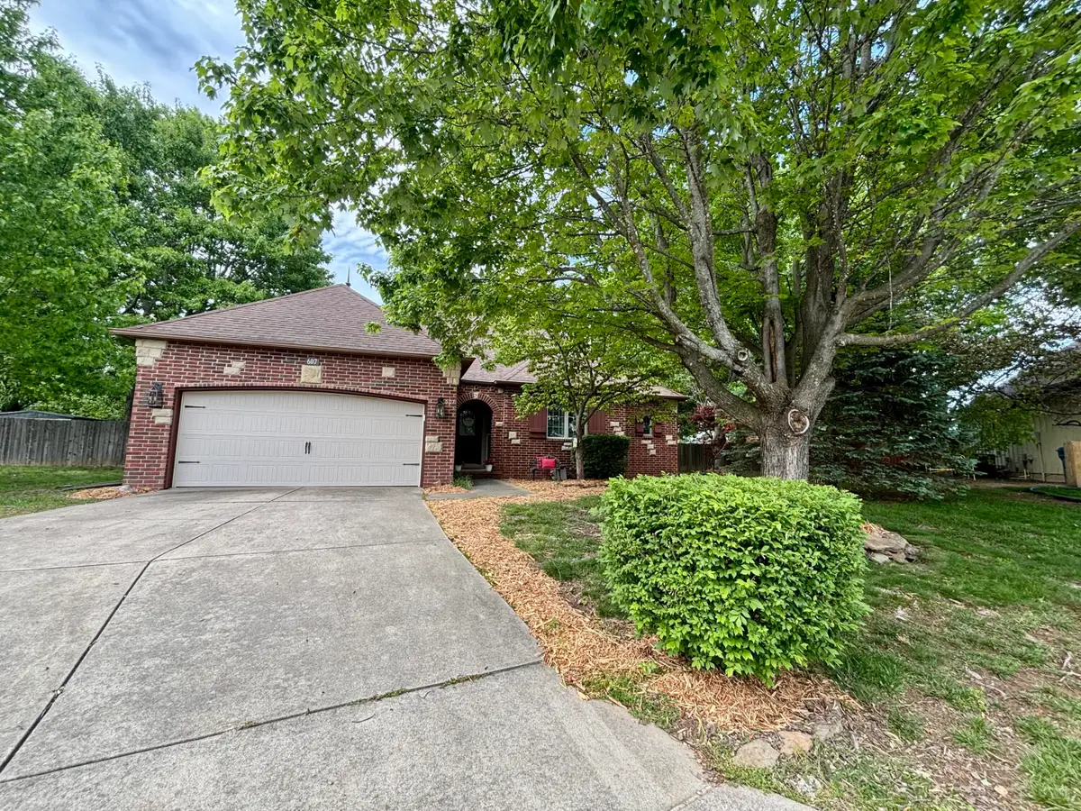 607 E Falls Circle, Ozark, MO 65721 - #1