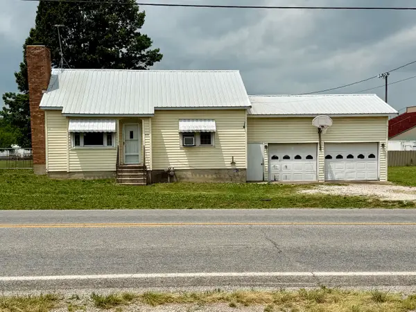 519 S Gilman Avenue, Wheaton, MO 64874