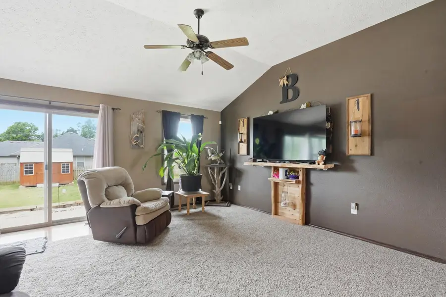 3262 E Bradford Street, Republic, MO 65738 - #3