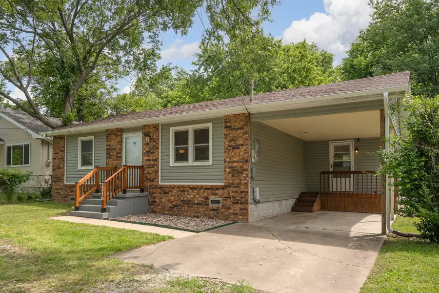 2516 N Pierce Avenue, Springfield, MO 65803 - #3