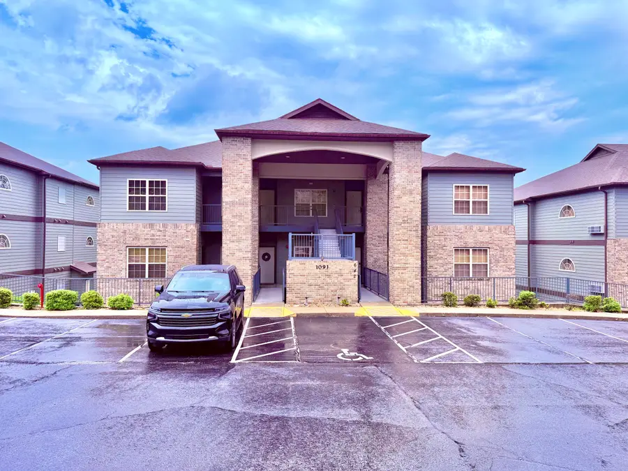 1091 Golf Drive #Apt 1, Branson West, MO 65737 - #2