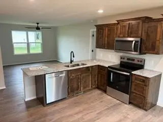 412 N Cherokee Trail, Clever, MO 65631 - #3