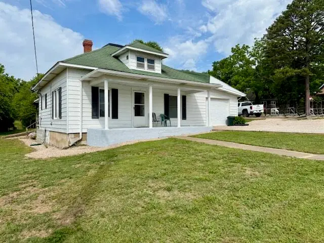 110 N Pine Street, Mountain View, MO 65548 - #1