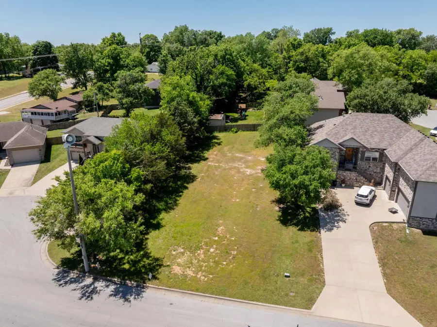 5389 S Clifton Avenue, Springfield, MO 65810 - #2