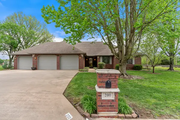 200 N Harmon Avenue, Republic, MO 65738