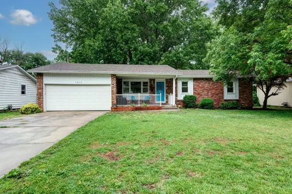 1517 S John Avenue, Springfield, MO 65804