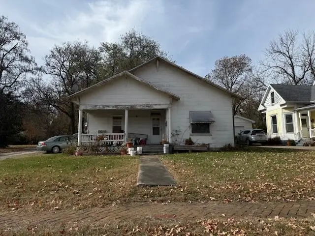 2023 N Robberson Avenue, Springfield, MO 65803 - #1
