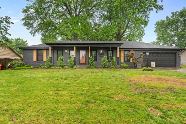 1850 E Swallow Street, Springfield, MO 65804