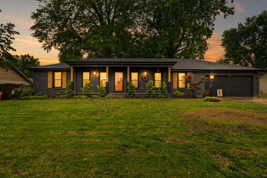 1850 E Swallow Street, Springfield, MO 65804 - #2