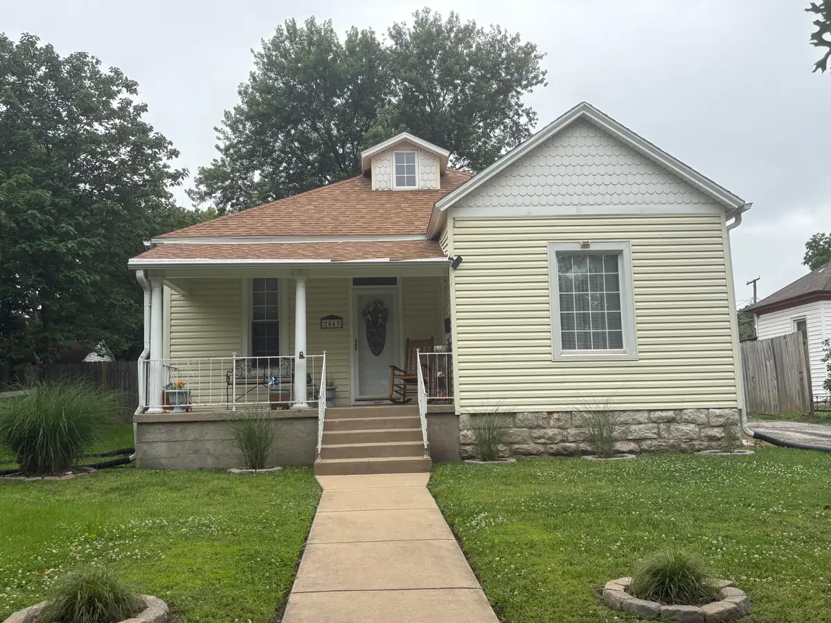2043 N Jefferson Avenue, Springfield, MO 65803 - #1