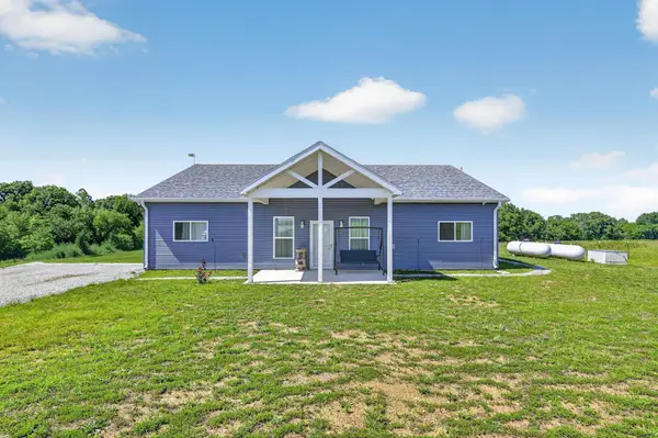25385 U.s. 54, Walker, MO 64790