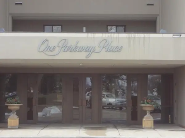 350 S John Q Hammons Parkway #5b, Springfield, MO 65806