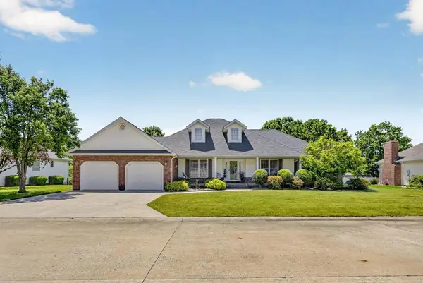 132 Black Oak Drive, Carl Junction, MO 64834