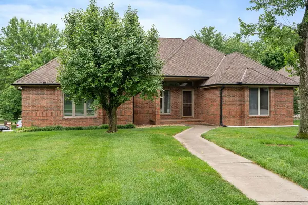 4908 S Harvard Court, Springfield, MO 65804