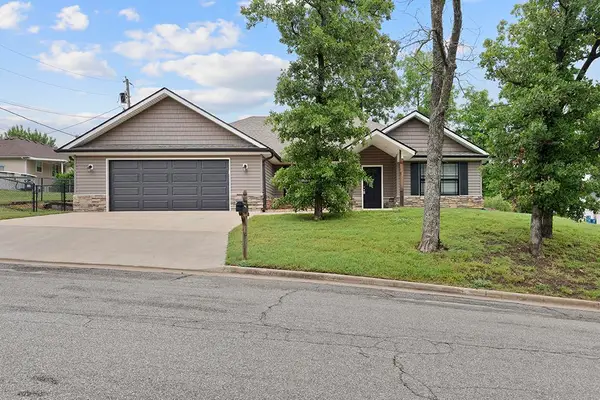 415 E 44th Street, Joplin, MO 64804