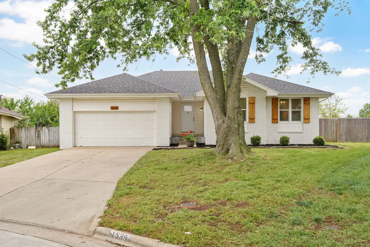 1539 W Rockwood Court, Springfield, MO 65807 - #1