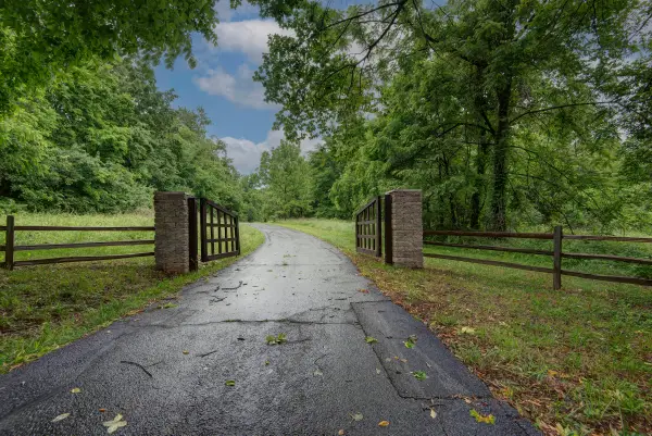3571 W State Highway O, Springfield, MO 65803