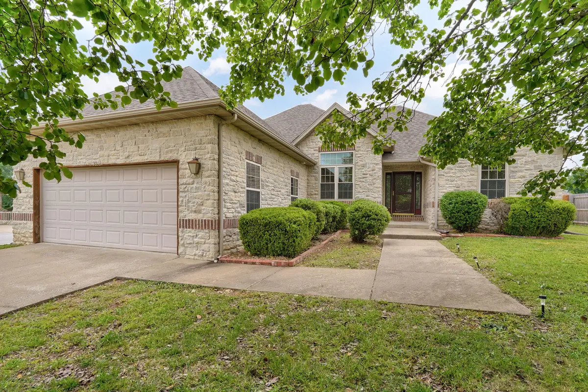 3851 W Poppy Lane, Brookline, MO 65619 - #1