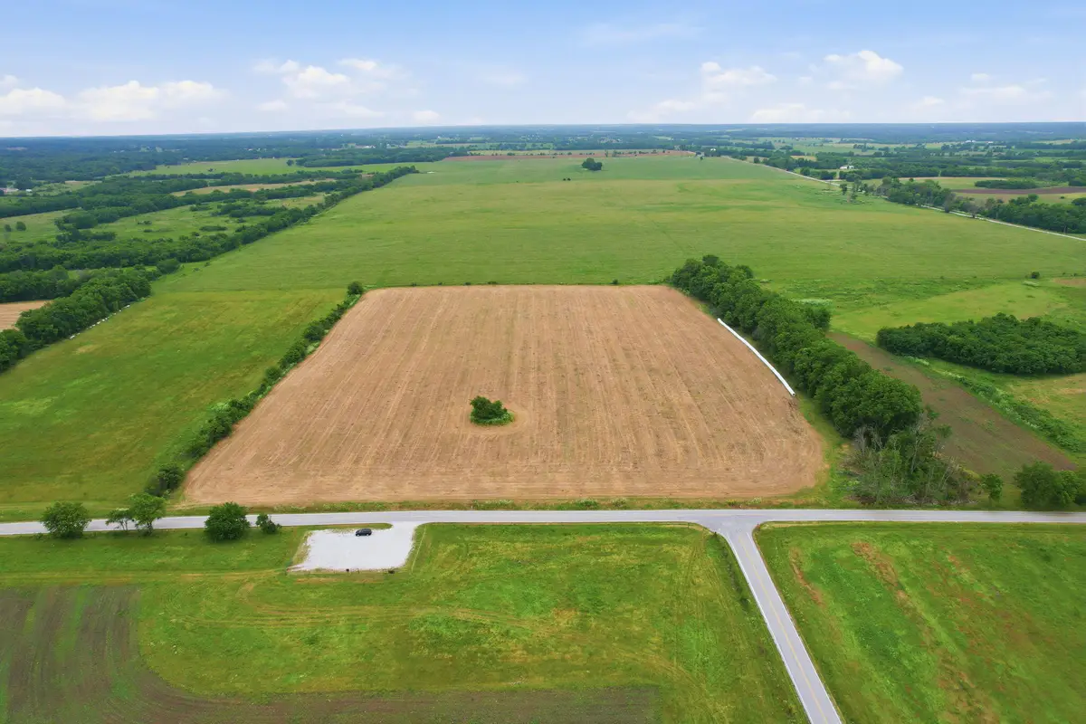 000 W Farm Rd 94, Ash Grove, MO 65604 - #1