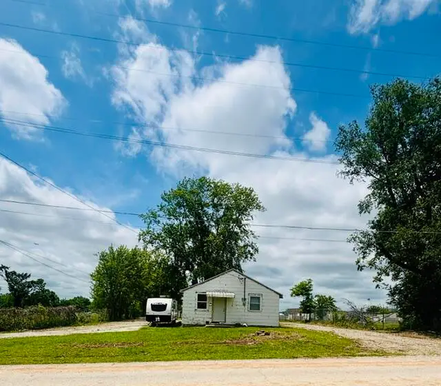 1813 N Ohara Avenue, Springfield, MO 65802 - #3