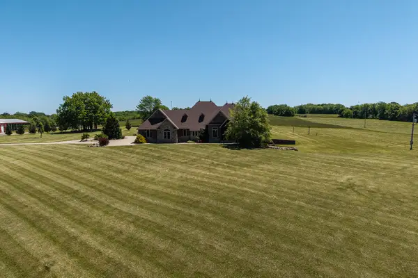 4548 N Farm Road 249, Strafford, MO 65757