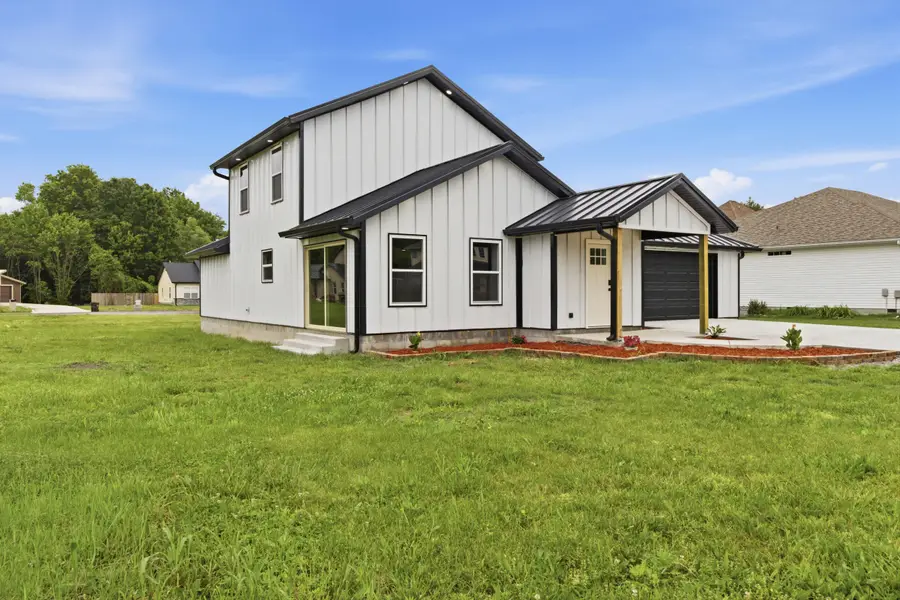 206 Travis Street, Monett, MO 65708 - #3