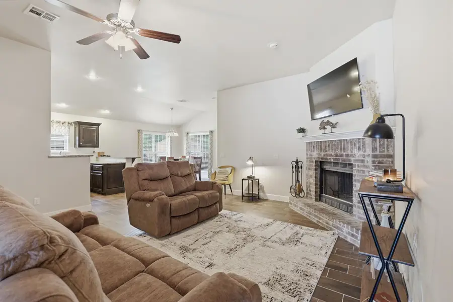 1113 Chesterfield Drive, Webb City, MO 64870 - #2