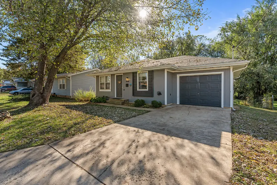 1400 W Loren Street, Springfield, MO 65807 - #3